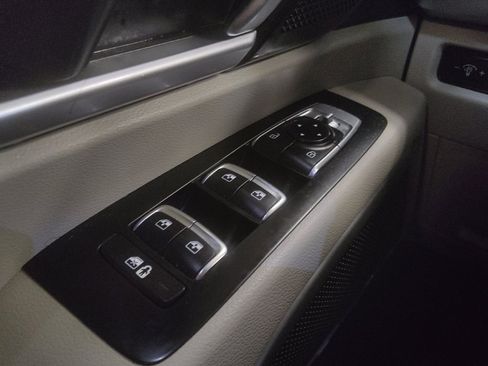 Used 2021 Kia Telluride S FWD image 27