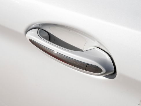 Used 2018 BMW 540i xDrive image 43