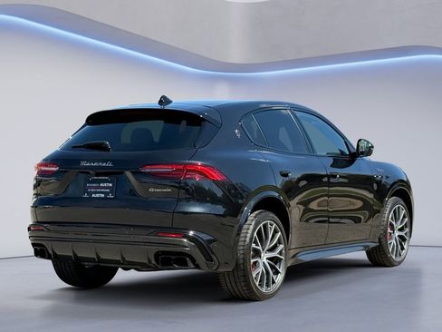 Certified 2024 Maserati Grecale Trofeo image 5