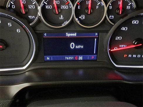 Used 2019 Chevrolet Silverado 1500 LT Trail Boss image 2