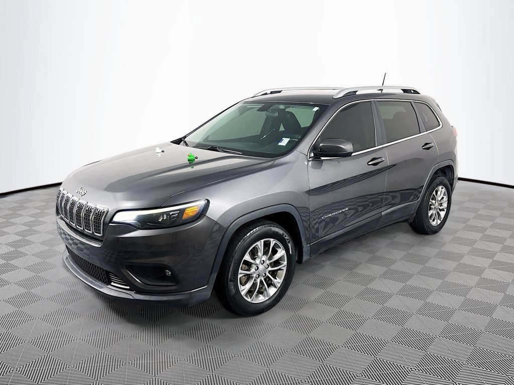 Used 2019 Jeep Cherokee Latitude Plus FWD image 3