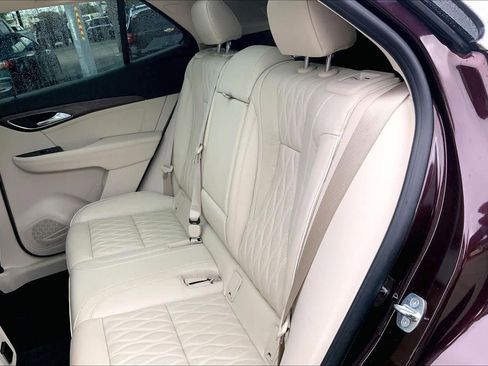 Used 2021 Buick Envision Avenir w/ Technology Package II image 20