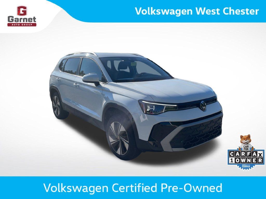 Certified 2025 Volkswagen Taos SE AWD/4WD image 8
