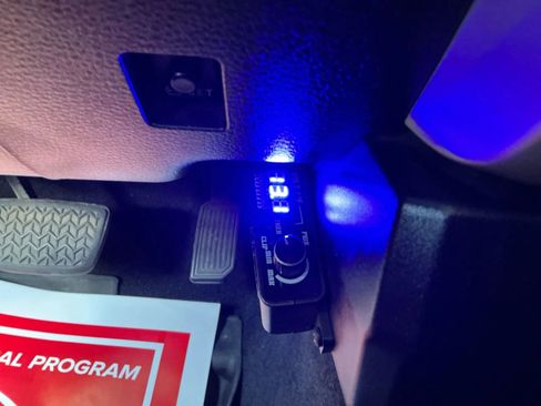 Used 2017 Toyota Tundra SR5 image 29