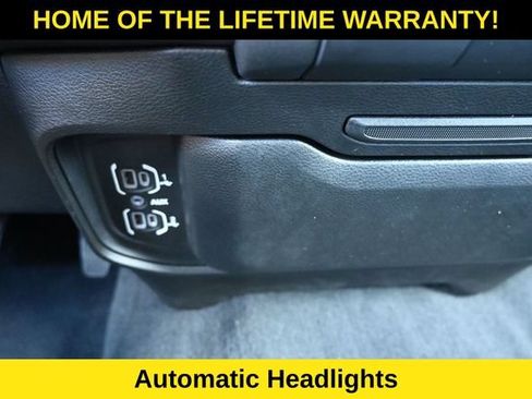 Used 2022 RAM 2500 Big Horn AWD/4WD image 16