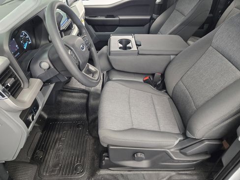 Used 2024 Ford F550 4x4 SuperCab Super Duty image 11