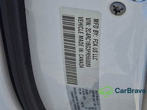 Used 2023 Chrysler Pacifica Touring-L FWD image 29