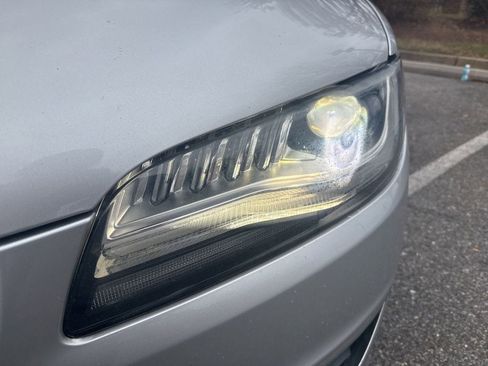 Used 2017 Lincoln MKZ Reserve w/ Climate Package image 3