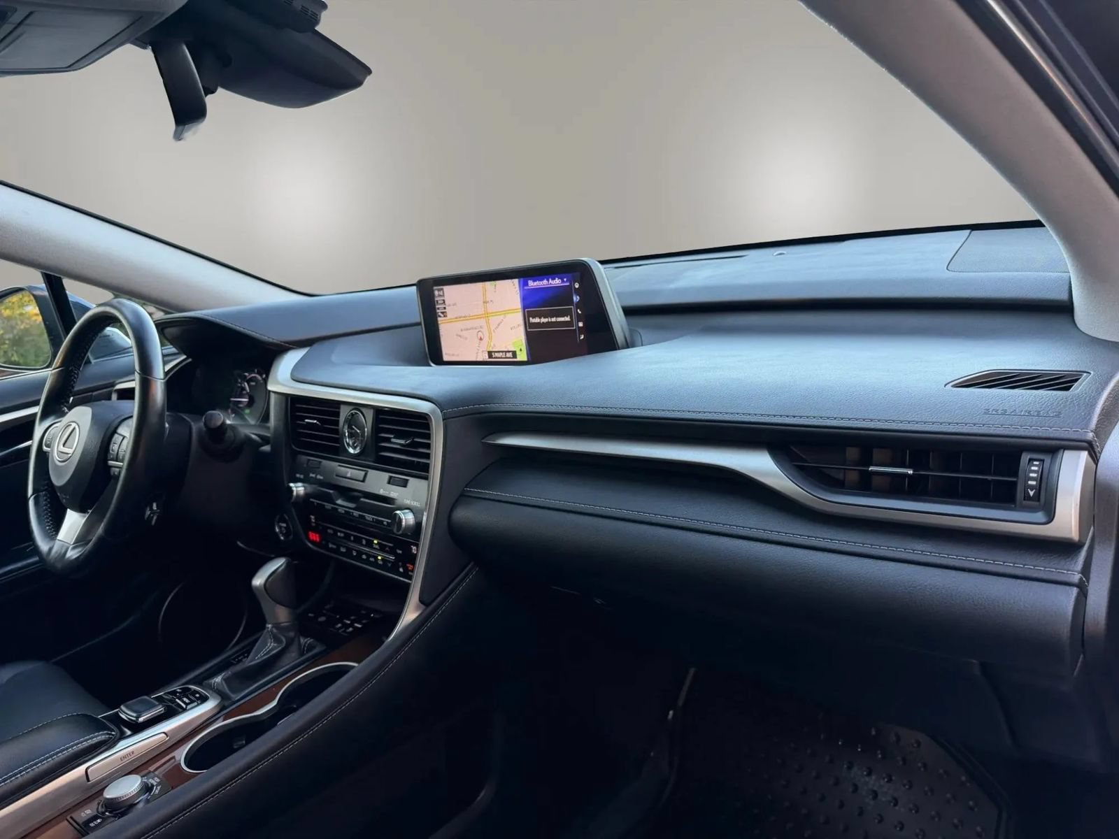 Used 2019 Lexus RX 450h AWD w/ Navigation Package image 28
