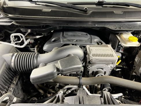 Used 2022 Jeep Wagoneer Series II w/ Flexible Seating Group image 30