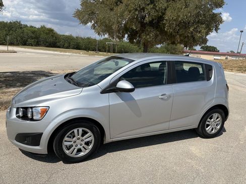 Used 2013 Chevrolet Sonic LT FWD image 3