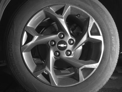 Used 2025 Chevrolet Trax LT FWD image 17