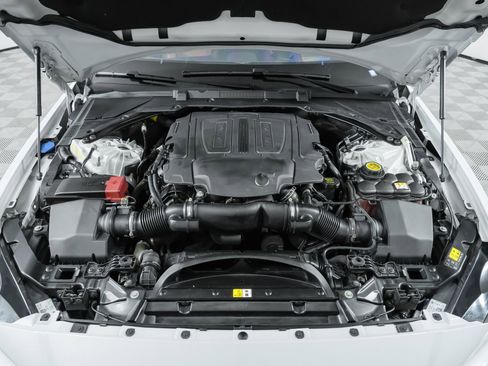 Used 2018 Jaguar XE Portfolio image 41