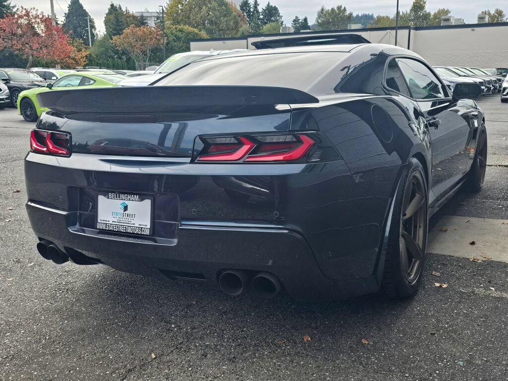 Used 2014 Chevrolet Camaro SS RWD image 5