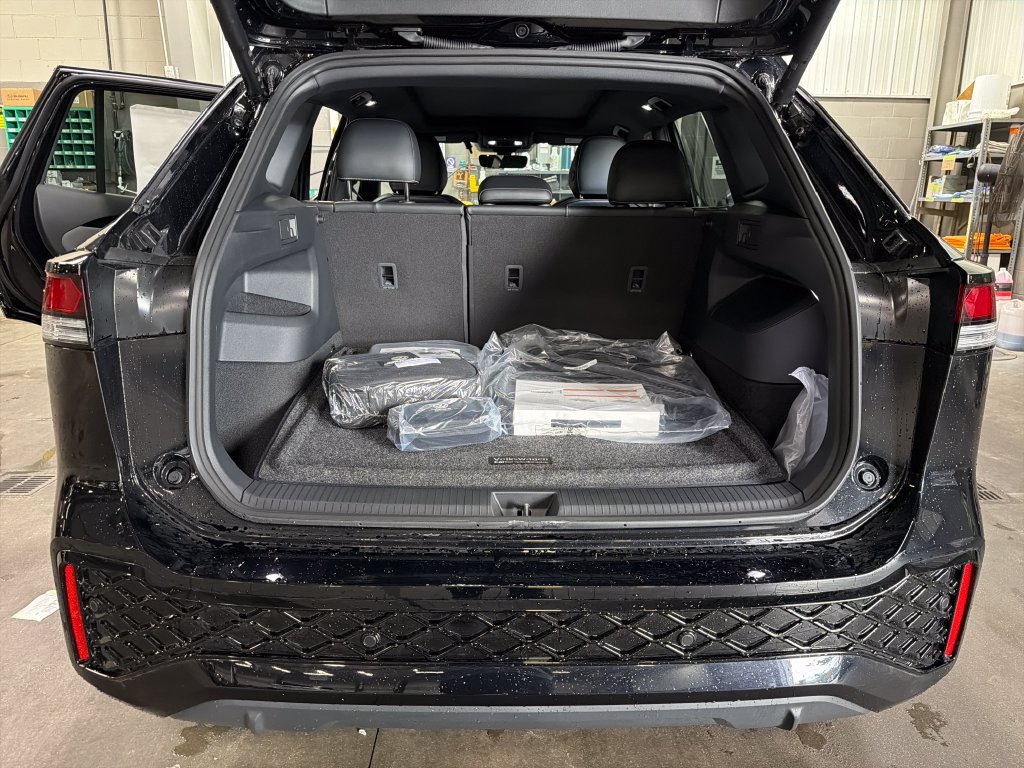 New 2026 Volkswagen Tiguan SE R-Line AWD/4WD image 14