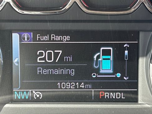 Used 2018 Chevrolet Tahoe LT image 2