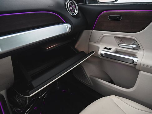 Used 2022 Mercedes-Benz GLB 250 GLB 250 image 16