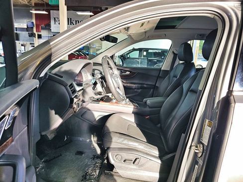 Used 2017 Audi Q7 3.0T Premium Plus AWD/4WD image 11