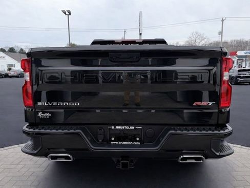 Used 2024 Chevrolet Silverado 1500 RST w/ Z71 Off-Road Package AWD/4WD image 9