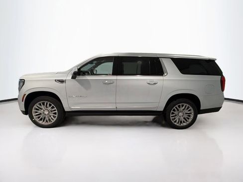New 2026 GMC Yukon XL Denali w/ Sun & Power Step Package image 4