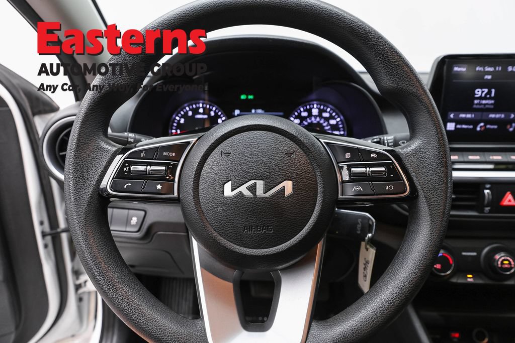 Used 2023 Kia Forte LXS FWD image 11