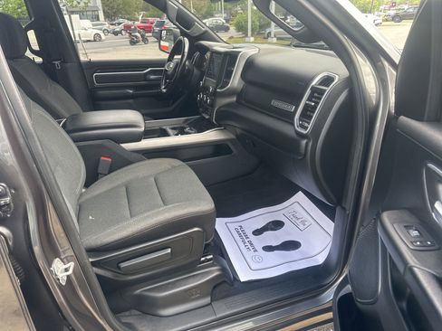 Used 2021 RAM 1500 Big Horn image 9