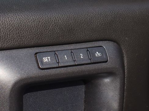 Used 2018 Chevrolet Silverado 1500 High Country RWD image 17