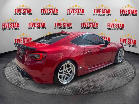 Used 2017 Toyota 86 RWD image 7