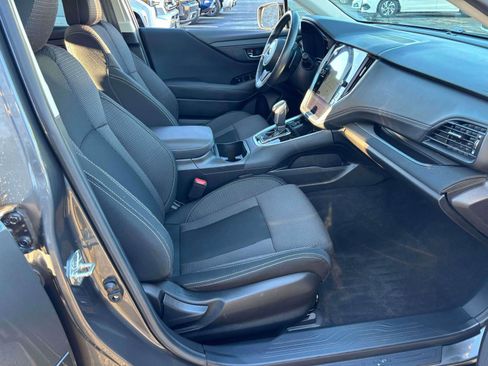 Used 2020 Subaru Outback Premium image 17
