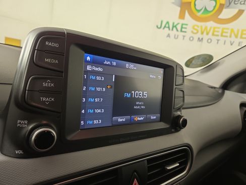 Used 2020 Hyundai Kona SEL Plus FWD image 18