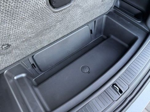 New 2025 Jeep Grand Cherokee L Laredo image 23