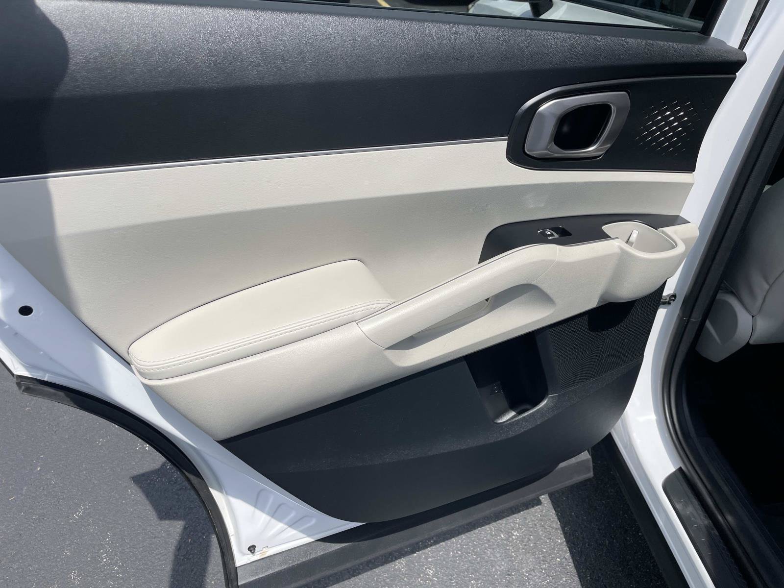 Used 2025 Kia Sorento S w/ Panoramic Sunroof Package FWD image 15