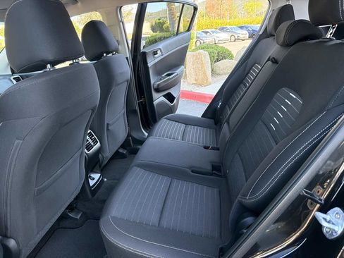 Used 2018 Kia Sportage LX FWD image 22
