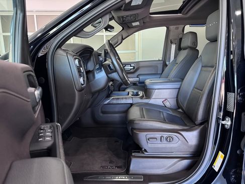 Used 2019 GMC Sierra 1500 Denali w/ Denali Ultimate Package AWD/4WD image 11