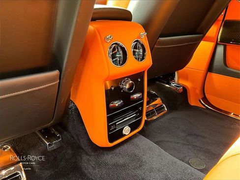 Certified 2021 Rolls-Royce Cullinan Black Badge image 29