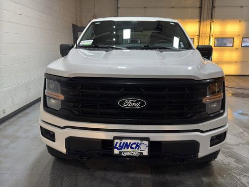 Used 2024 Ford F150 XLT w/ XLT Black Appearance Package image 8