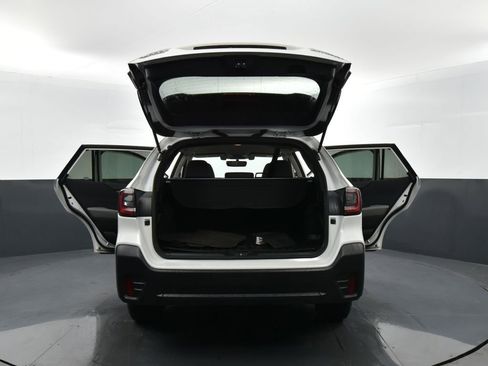 Certified 2022 Subaru Outback Premium image 34