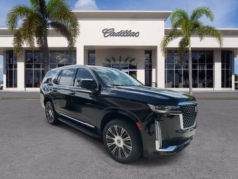 Used 2022 Cadillac Escalade Premium Luxury w/ LPO, Illumination Package RWD image 2