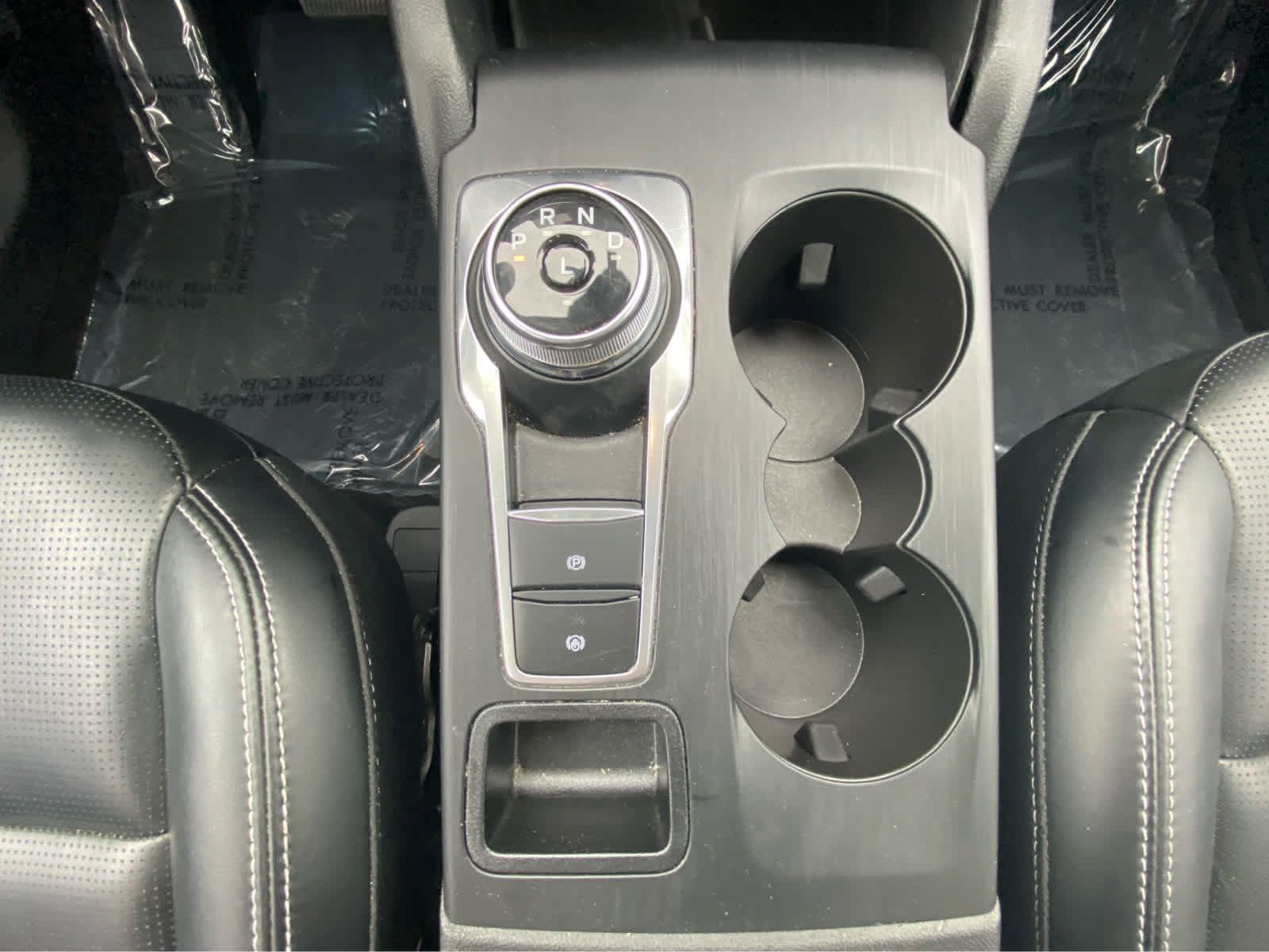 Used 2025 Ford Escape Platinum AWD/4WD image 27