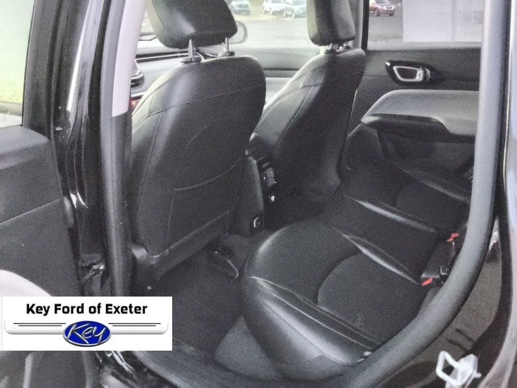 Used 2022 Jeep Compass Limited AWD/4WD image 15