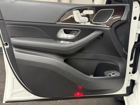 Used 2026 Mercedes-Benz GLE 450 4MATIC Coupe image 17