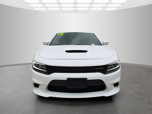 Used 2019 Dodge Charger GT image 2