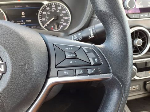 Used 2025 Nissan Sentra SV FWD image 16