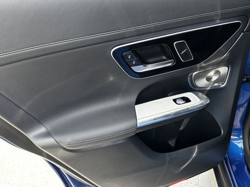Certified 2025 Mercedes-Benz GLC 300 image 25