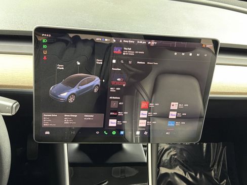 Used 2020 Tesla Model Y Long Range image 18