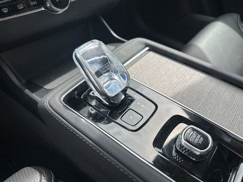 New 2026 Volvo XC90 B6 Ultra w/ Protection Package image 14