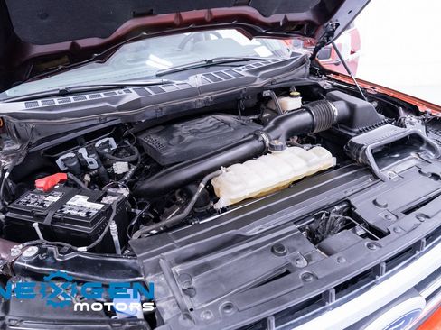 Used 2023 Ford F150 Lariat w/ Trailer Tow Package image 10