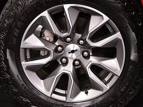 Used 2019 Chevrolet Silverado 1500 RST image 9