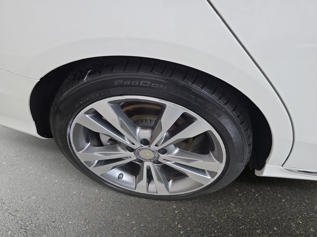 Used 2015 Mercedes-Benz C 300 4MATIC Sedan image 31