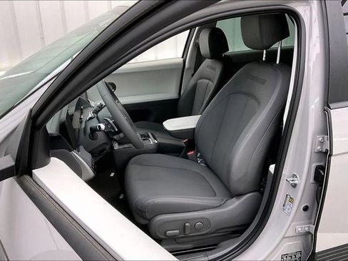 New 2026 Hyundai Ioniq 5 SEL image 11